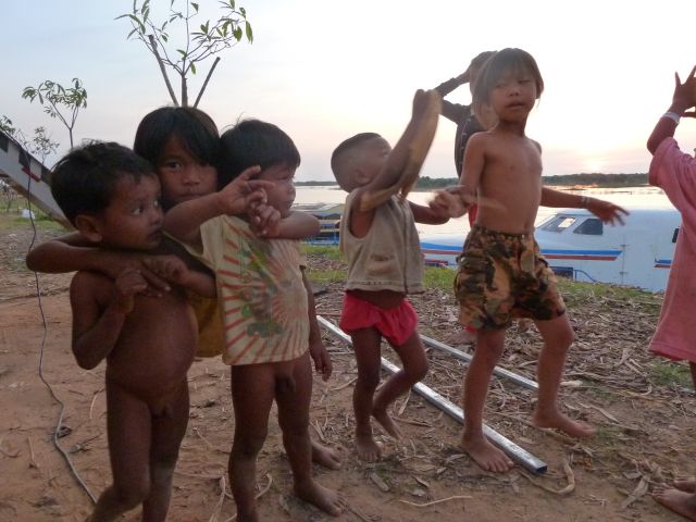 Kinder in Siem Reap (Kambodscha).